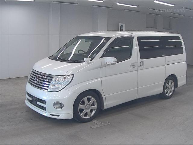 Nissan ELGRAND 8 Seater Luxury People Mover