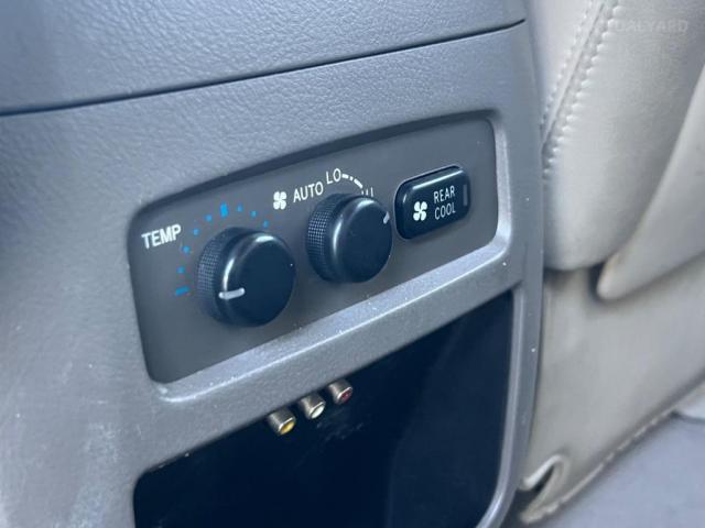 TOYOTA LANDCRUISER PRADO GRANDE (4X4) GRJ120R