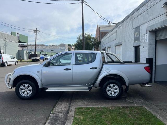 MITSUBISHI TRITON GL-R (4X4) MN MY11