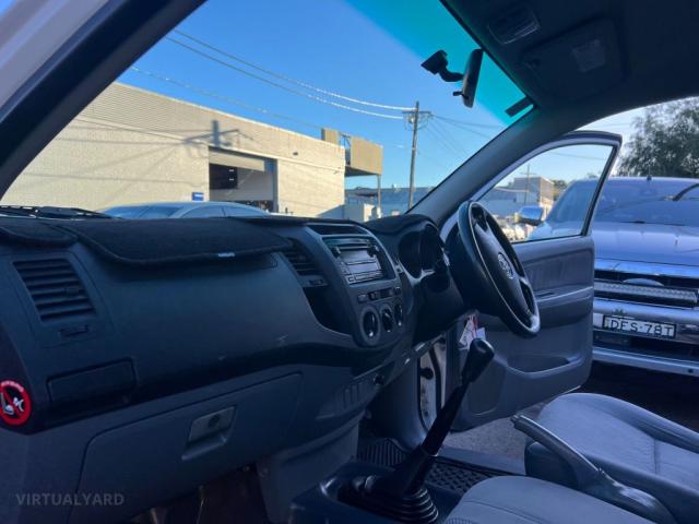 TOYOTA HILUX SR KUN16R 06 UPGRADE