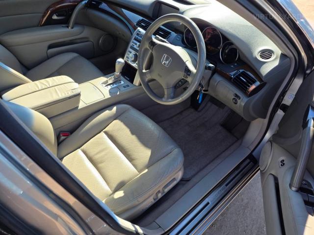 HONDA LEGEND 30