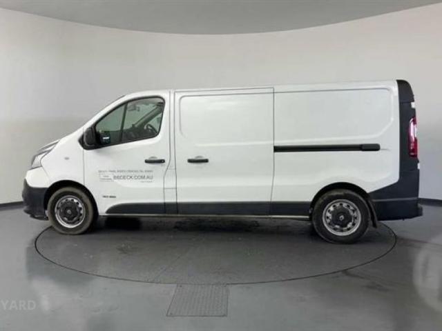 RENAULT TRAFIC LWB X82 MY17