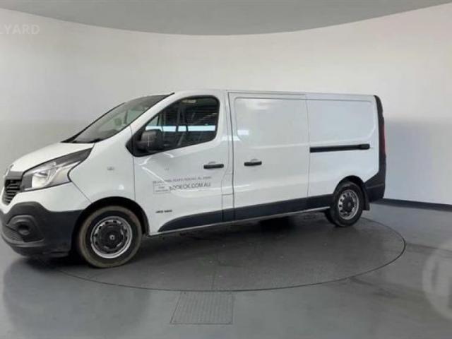 RENAULT TRAFIC LWB X82 MY17