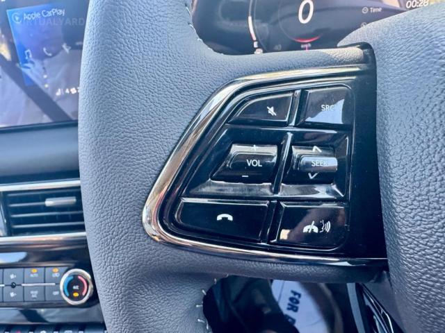 MAHINDRA XUV700 AX7L MY25 BLACK INTERIOR