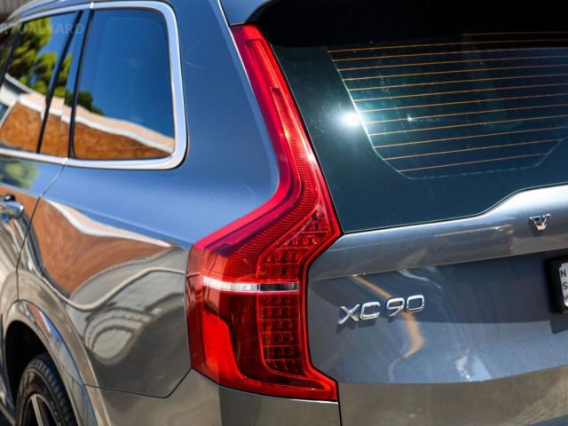 VOLVO XC90 D5 2.0 R-DESIGN 256 MY17