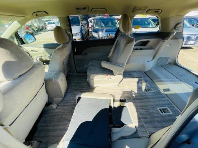 TOYOTA ESTIMA G (HYBRID) AHR20W E-FOUR G / WHEELCHAIR SEAT