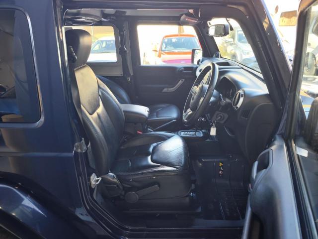 Jeep Wrangler JK Overland Hardtop 2dr Auto 5sp 4x4 3.6i [MY13]