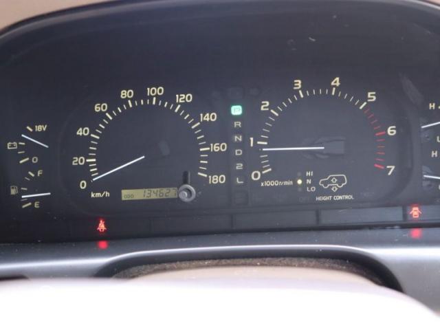 TOYOTA LANDCRUISER CYGNUS (4X4) YZJ100R 8 SEAT