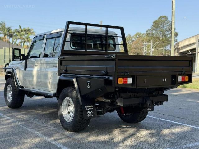 TOYOTA LANDCRUISER GXL VDJ79R