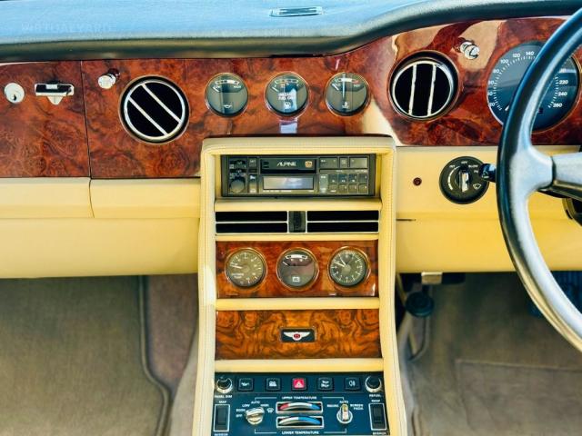 BENTLEY MULSANNE S .