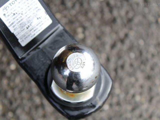 TOYOTA HILUX SR5 (4X4) GUN126R