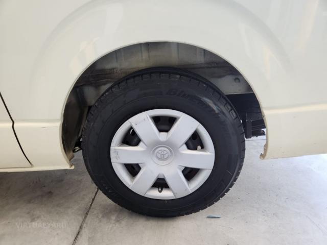 TOYOTA HIACE KDH 200