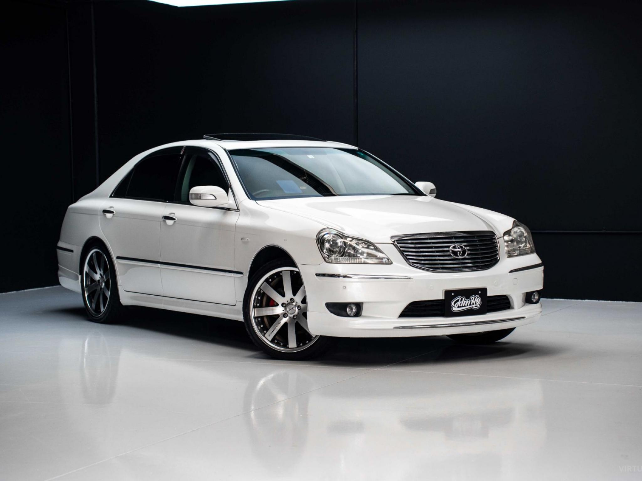 TOYOTA CROWN MAJESTA UZS186 C TYPE