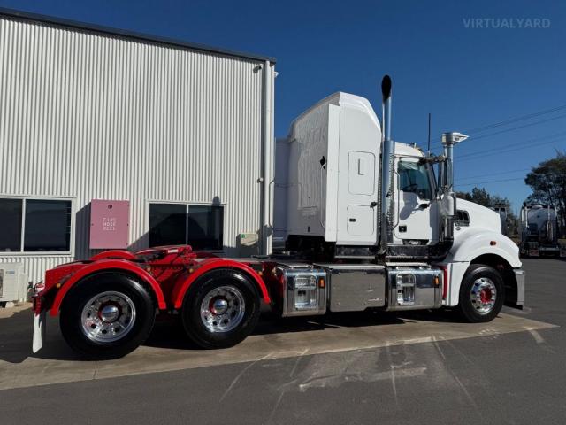 MACK CLXT SUPERLINER