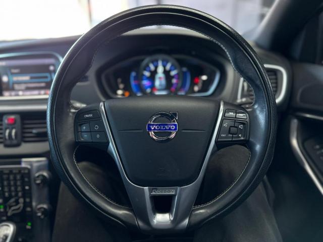 VOLVO V40 T5 R-DESIGN HATCHBACK 5DR ADAP GEARTRONIC 6SP 2.5T [MY13]