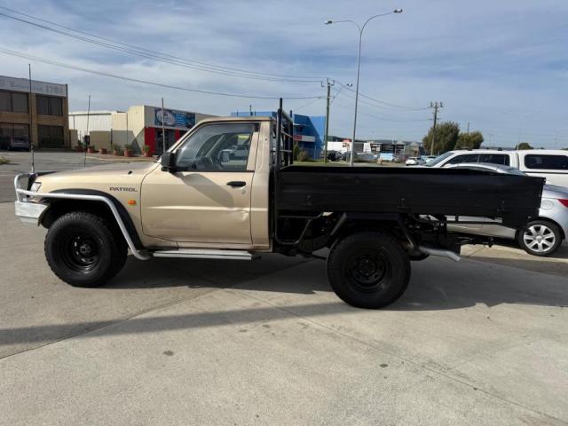Nissan Patrol GU ST Cab Chassis Single Cab 2dr Man 5sp 4x4 1120kg 4.2DT (Coil)