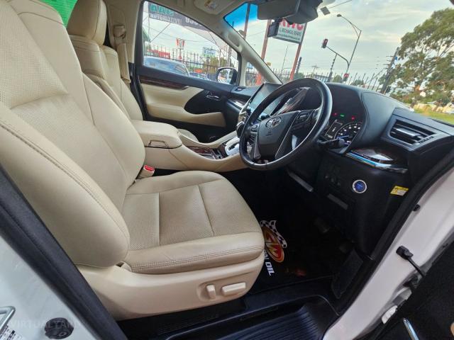 TOYOTA ALPHARD SR (HYBRID) AYH30