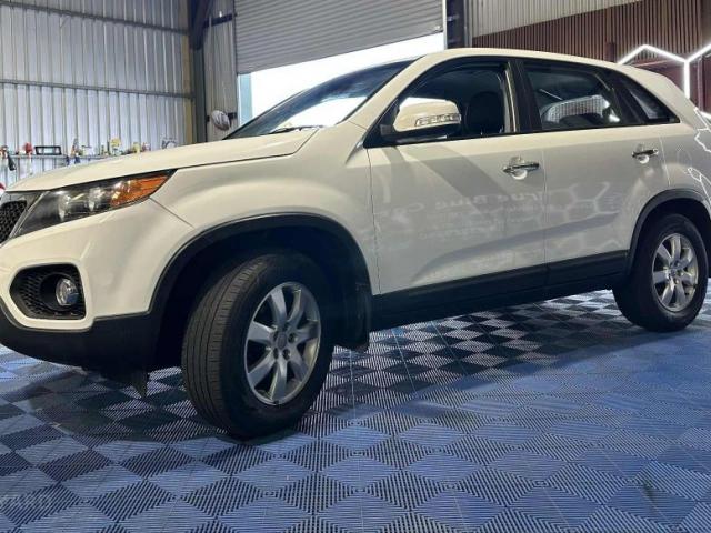 KIA SORENTO SI (4X2) XM MY11