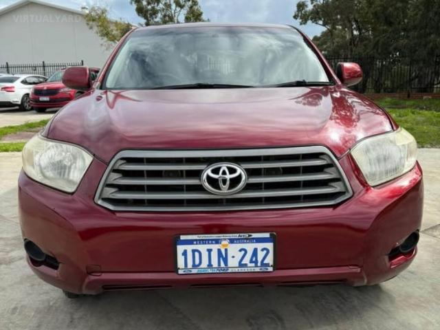 TOYOTA KLUGER ALTITUDE (4x4) GSU45R