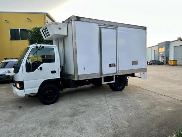 ISUZU NPR300 TRUCK