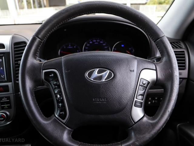 HYUNDAI SANTA FE HIGHLANDER 7 SEAT CM