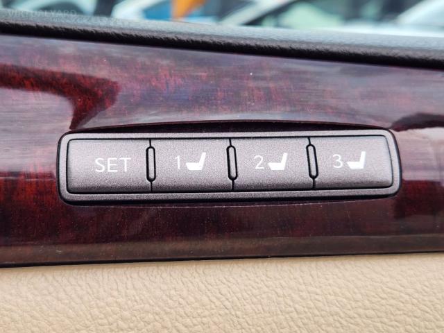LEXUS LX URJ201R LX570 SPORTS LUXURY WAGON 8ST 5DR SPTS AUTO 6SP, 4X4 5.7I [MY10]