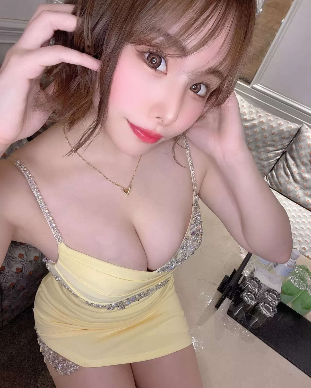 Elly  sexy* private escort in Akolele