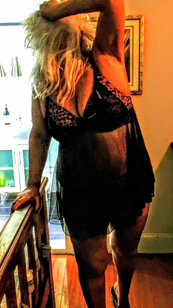 aussie angie private escort in Bordertown