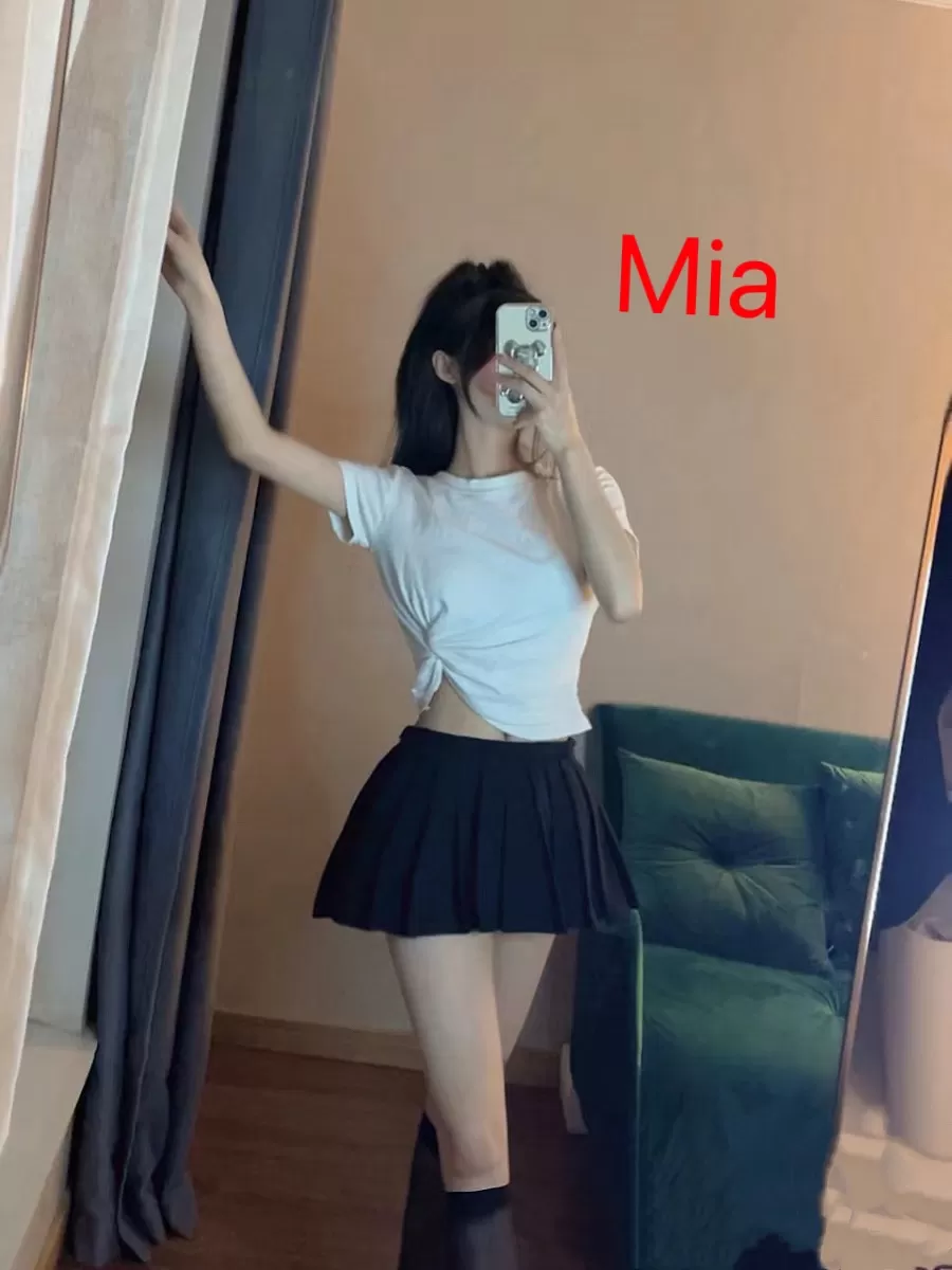 sweet girl private escort in Cairns
