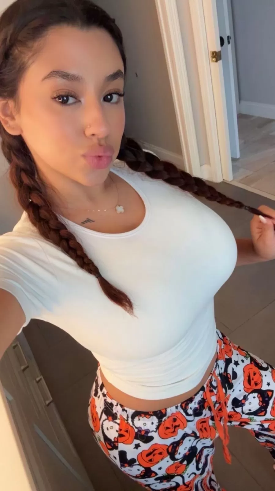 jenetno688 private escort in Sydney CBD