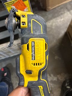ATOMIC 20V MAX Cordless Brushless Oscillating Multi Tool (Tool Only) - Image 8