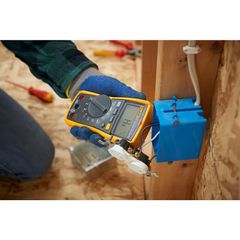 117 Electrician's True RMS Multi-Meter - Image 4