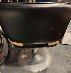 Stylist Salon Chair - Image 3