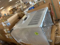 ICE MAKER - Image 1