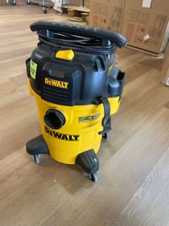 DEWALTDEWALT Stealthsonic Quiet 6-Gallon 4 HP Corded Wet/Dry Shop Vacuum - Image 3