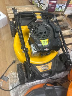 DEWALT21 in. 150cc Briggs and Stratton 625ex Engine Rear Wheel Drive 2-in-1 Gas Self Propelled Walk Behind Lawn Mower - Image 6