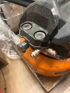 RIDGID6 Gal. 150 PSI Portable Electric Oil-Free Jobsite Pancake Air Compressor with Dual Pressure Gauges and 2-Quick Couplers - Image 7
