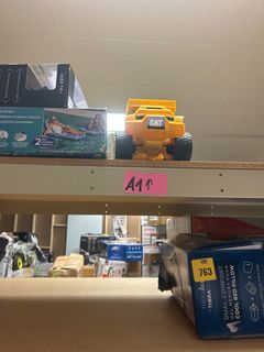 CAT Massive Mover RC Steel Dump Truck - Image 4