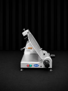 Globe G12 Commercial Food Slicer - Image 2