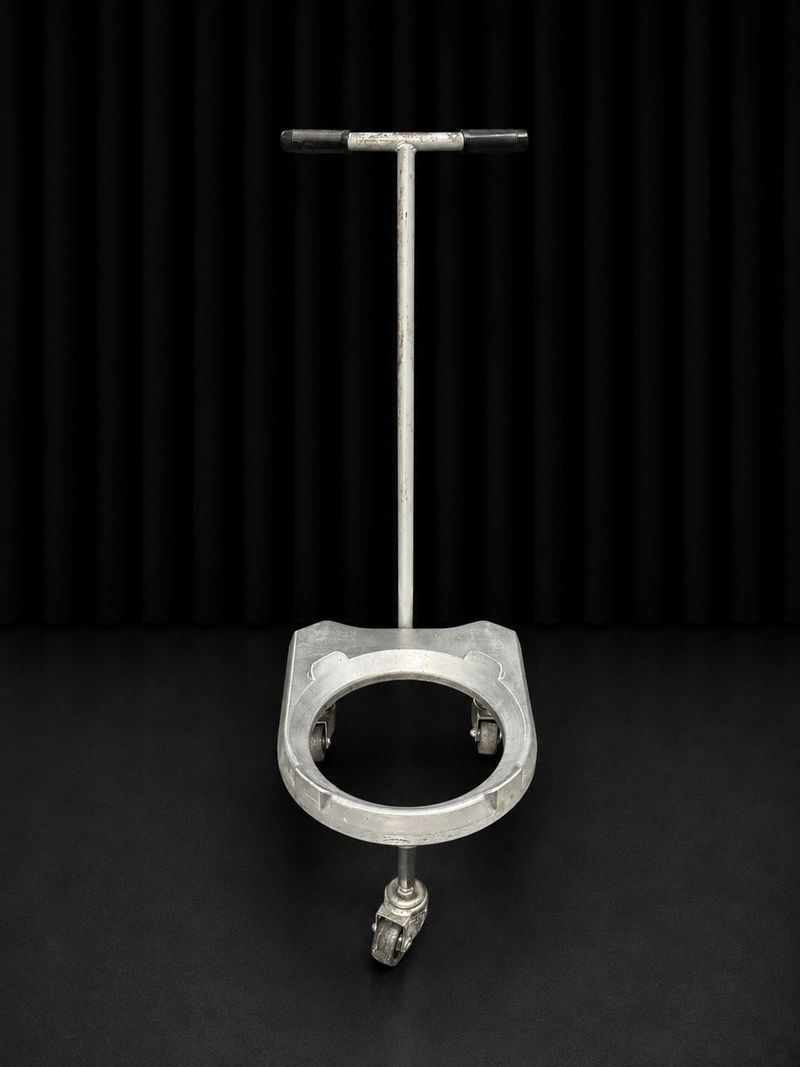 Aluminum Cylinder Dolly with Swivel Casters - Image 1
