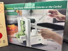 Compact Electric Ice Cream Maker and Spiralizer Five Blade Slicer Set - Image 3