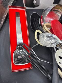 Kitchen Utensil Assortment with Hamilton Beach Blender and Fante's Pasta Attachment - Image 3