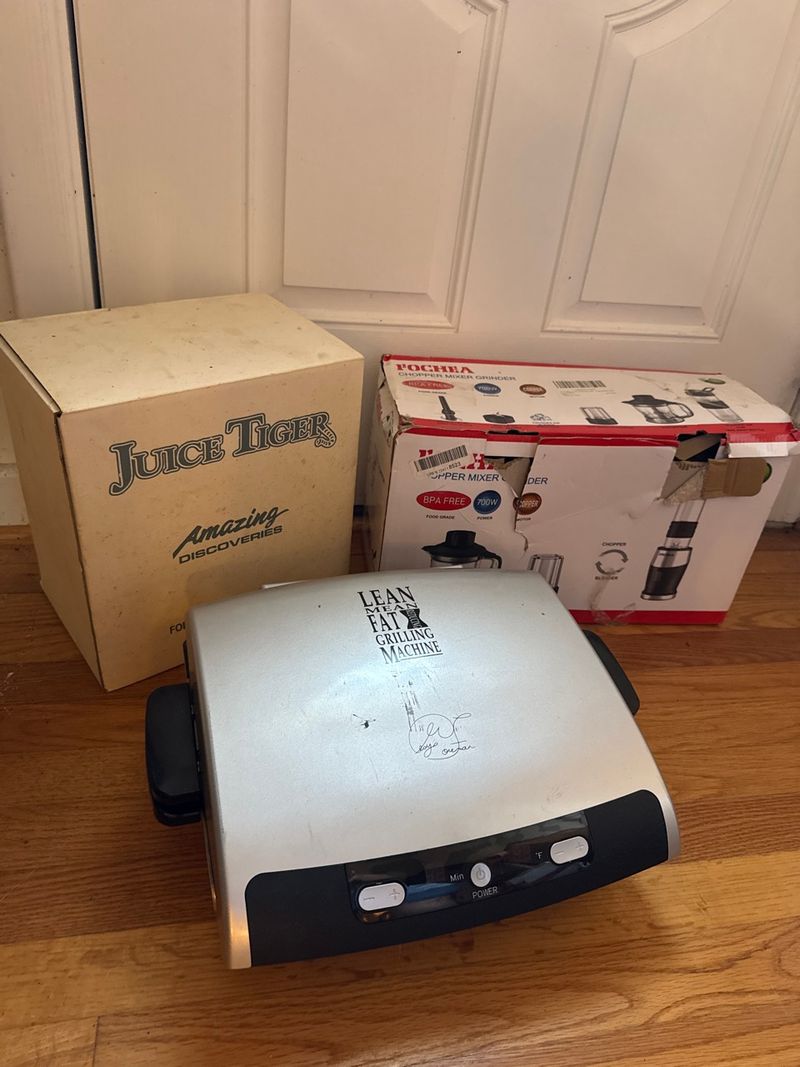 George Foreman Grill Fochea Chopper Mixer and Juice Tiger Box Lot - Image 1