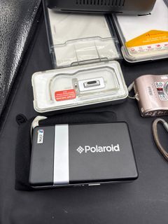 Digital Cameras Polaroid Zink Printer and Kodak EasyShare Dock - Image 2