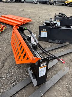 Wolverine Hydraulic Adjustable Pallet Forks - Image 4