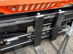 Wolverine Hydraulic Adjustable Pallet Forks - Image 6