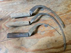 Curved Hand Sickles - Image 3