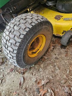 John Deere L110 Automatic Riding Mower - Image 14