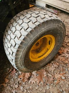 John Deere L110 Automatic Riding Mower - Image 15