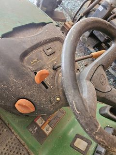 John Deere L110 Automatic Riding Mower - Image 16